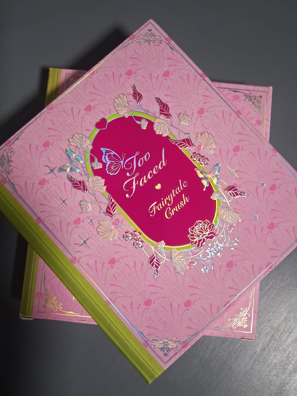 LIMITED EDITION Too Faced Fairytale Crush Blush & Highlight Palette